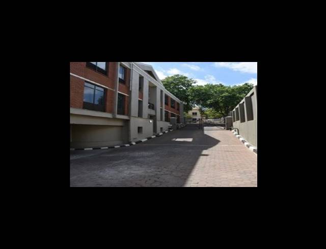 3,539.10M² OFFICE FOR SALE IN ROSEBANK